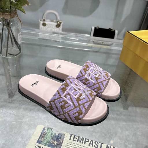 Fendi Slipper-14